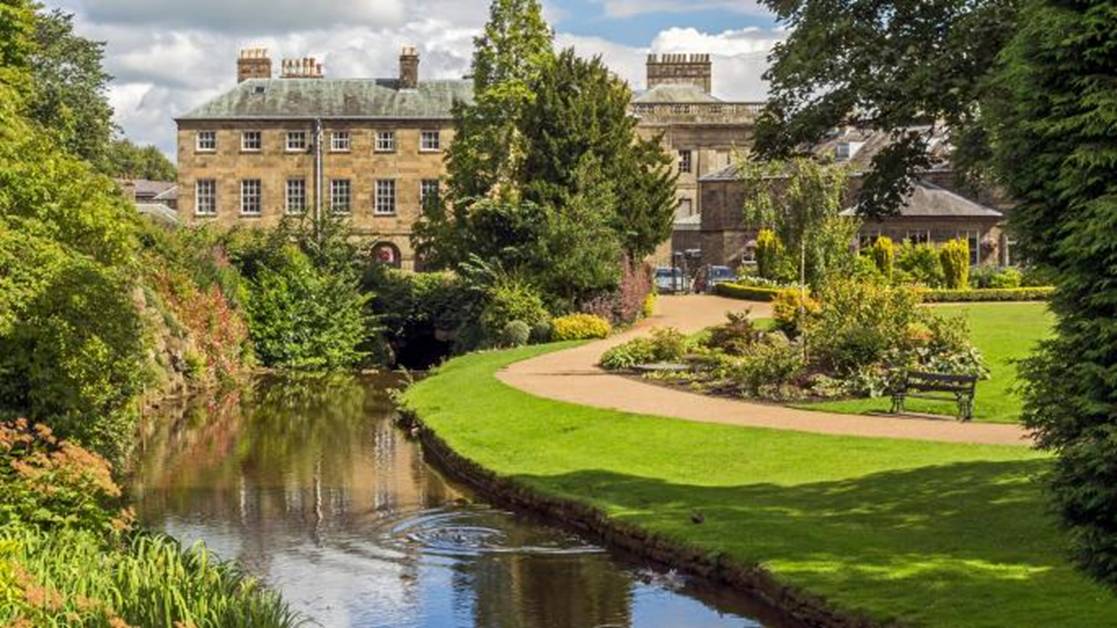 Reflected glory: the Pavilion Gardens